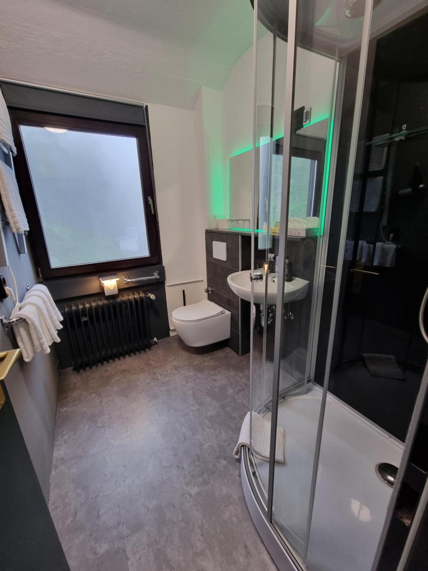 Hotel Kurhaus Uhlenberg บัดมึนสเตอร์ไอเฟิล ภายนอก รูปภาพ